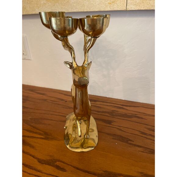 Vintage brass reindeer candle holder - Picture 4 of 6
